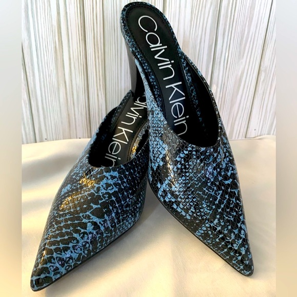Calvin Klein Iyanna Blue Snakeskin Print Pointed Toe Mule SZ 8 - Picture 9 of 11